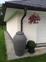 Sud na dažďovú vodu Garden Amfora sivá, 