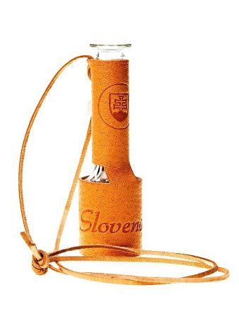 PIJAČKA OBAĽOVANÁ V KOŽI - SLOVENSKO